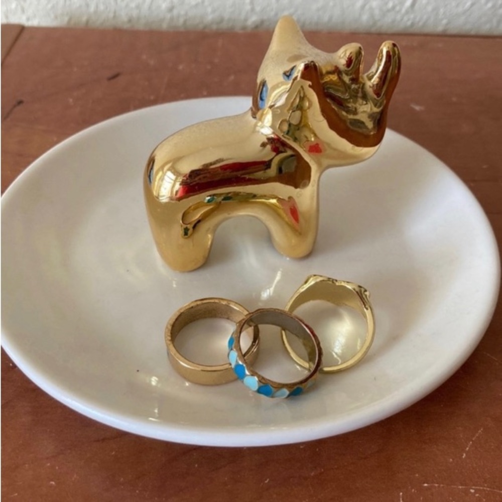 Isaac Jacobs Rhinoceros ceramic plate ring holder trinkets jewelry holder